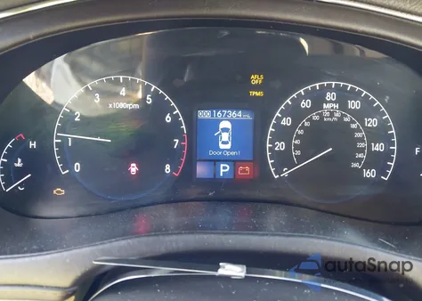 2011 Hyundai Genesis 4.6 z USA, uszkodzony, nr VIN KMHGC4DF0BU141282